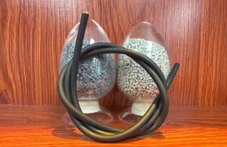 光伏电缆用低烟无卤交联聚烯烃材料选择辐照交联还是硅烷交联？